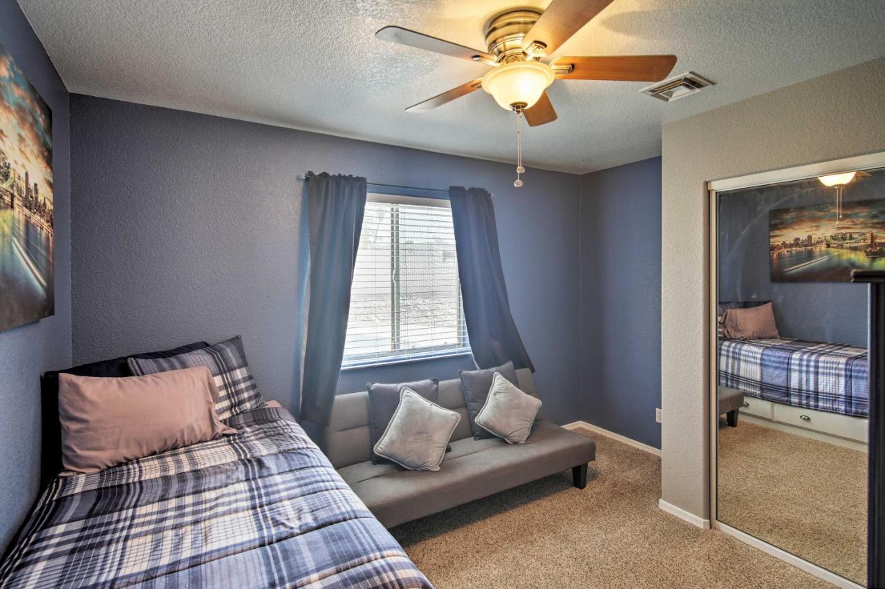 Lake Havasu City Retreat With Patio And Grill Exterior photo
